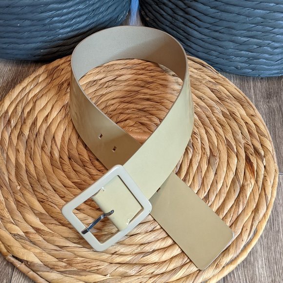 EUC Women's - Nude Patent Wide belt - Picture 2 of 5